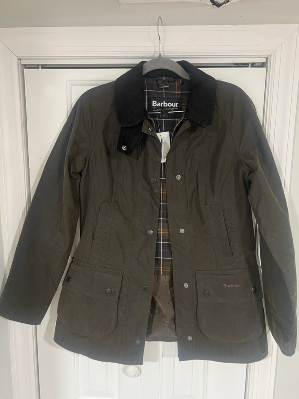 Barbour Women's Olive Beadnell Waxed Cotton Jacket Size 6 Like New - Picture 7 of 16